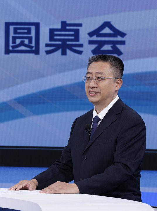 的确定性应对各种不确定性——中国经济圆桌会聚焦“四稳”pg电子入口中国经济圆桌会·新华全媒头条以高质量发展(图7)