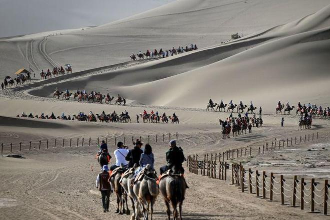 的确定性应对各种不确定性——中国经济圆桌会聚焦“四稳”pg电子入口中国经济圆桌会·新华全媒头条以高质量发展(图5)